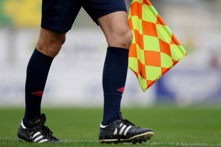 Οι διαιτητές κόντρα στη Νέα Σαλαμίνα