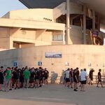 Αρκετός κόσμος στα εκδοτήρια